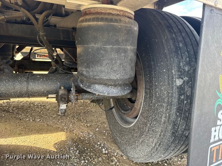 image for item ER2317 2016 Timpte grain trailer