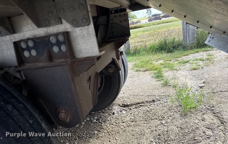 image for item ER2317 2016 Timpte grain trailer