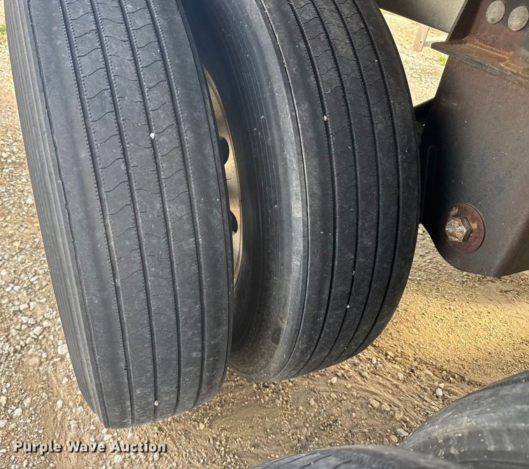 image for item ER2317 2016 Timpte grain trailer