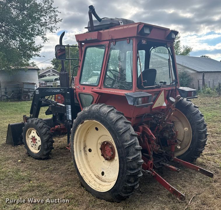 image for item ER2325 Belarus 425A MFWD tractor