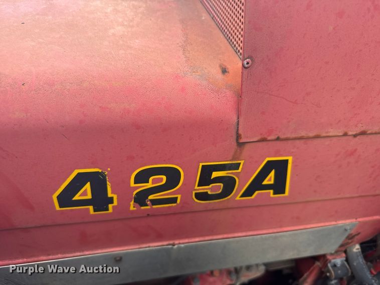 image for item ER2325 Belarus 425A MFWD tractor