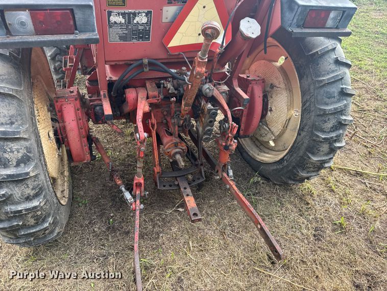 image for item ER2325 Belarus 425A MFWD tractor