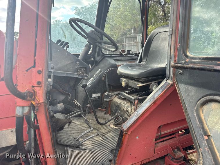 image for item ER2325 Belarus 425A MFWD tractor