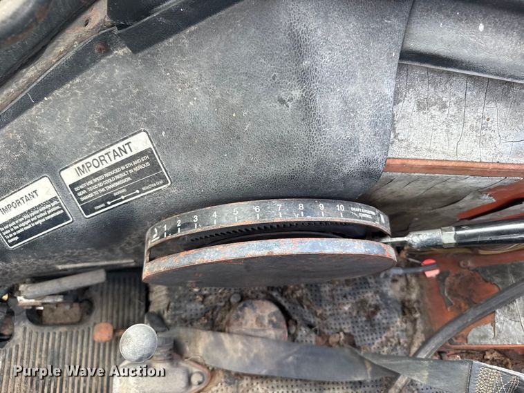 image for item ER2325 Belarus 425A MFWD tractor