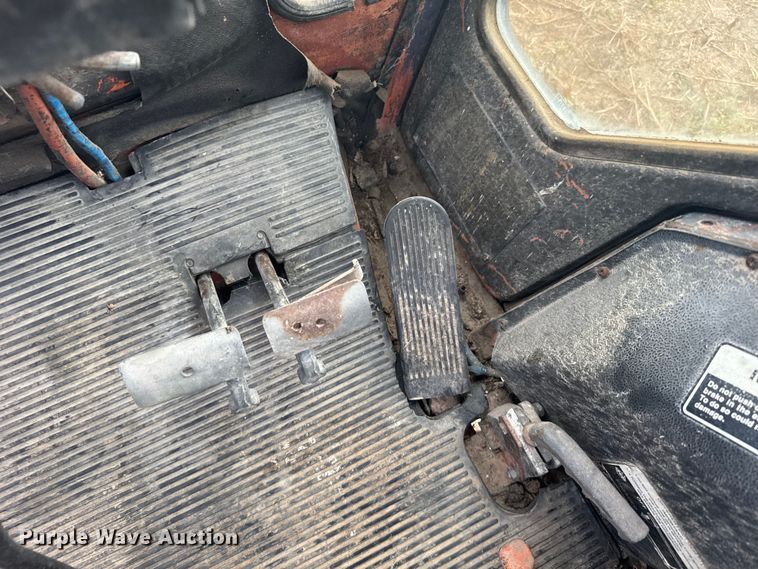 image for item ER2325 Belarus 425A MFWD tractor