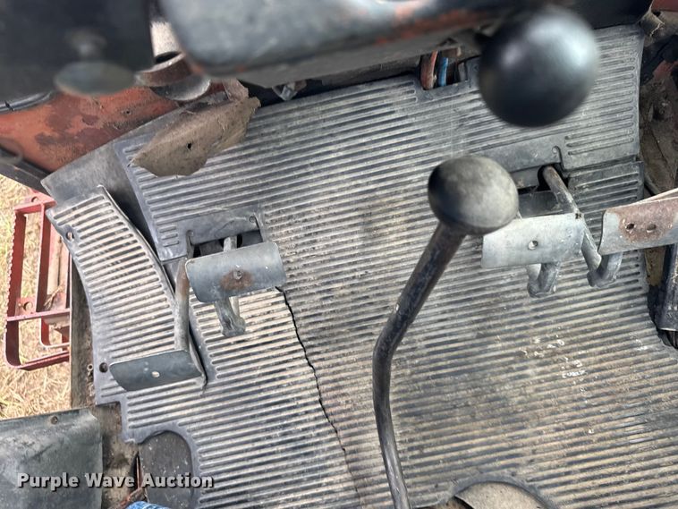 image for item ER2325 Belarus 425A MFWD tractor