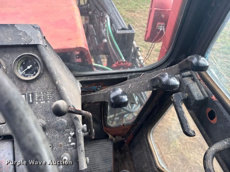 image for item ER2325 Belarus 425A MFWD tractor