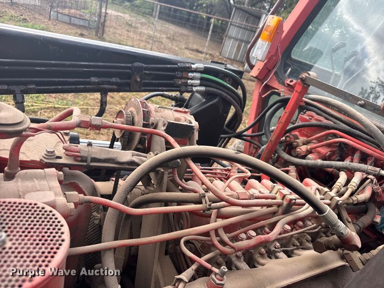 image for item ER2325 Belarus 425A MFWD tractor