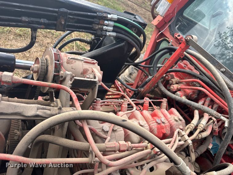 image for item ER2325 Belarus 425A MFWD tractor