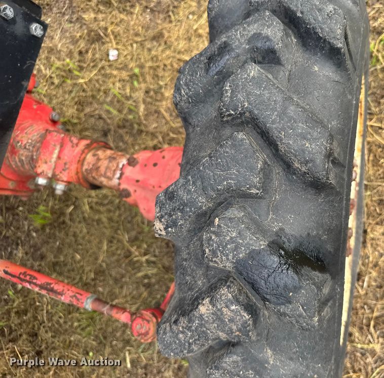 image for item ER2325 Belarus 425A MFWD tractor