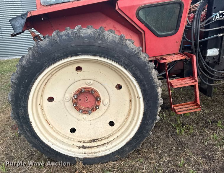 image for item ER2325 Belarus 425A MFWD tractor