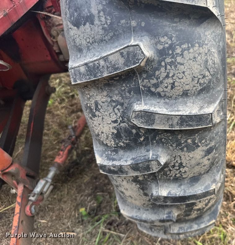 image for item ER2325 Belarus 425A MFWD tractor