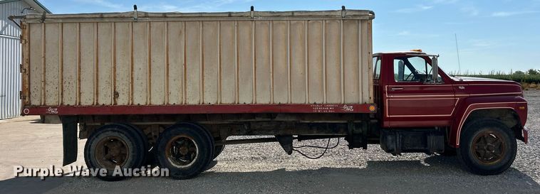 image for item ET3104 1980 Ford  grain truck