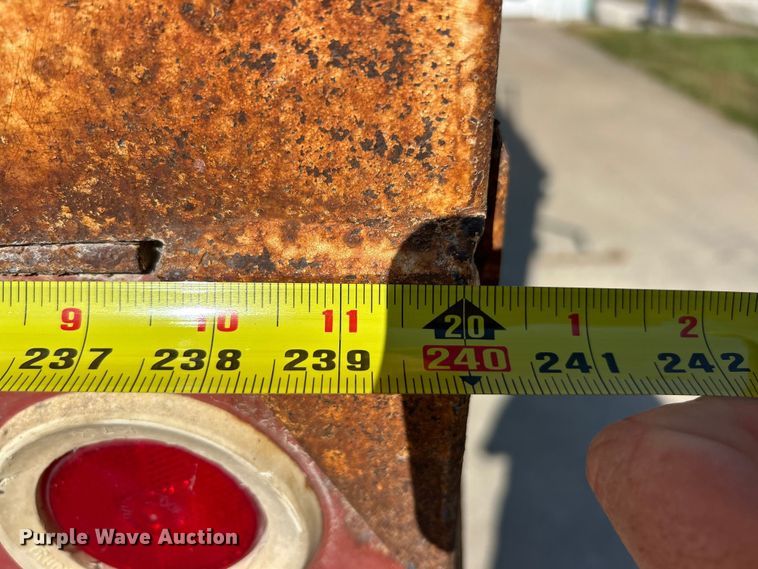 image for item ET3104 1980 Ford  grain truck