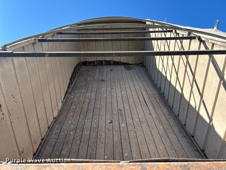 image for item ET3104 1980 Ford  grain truck