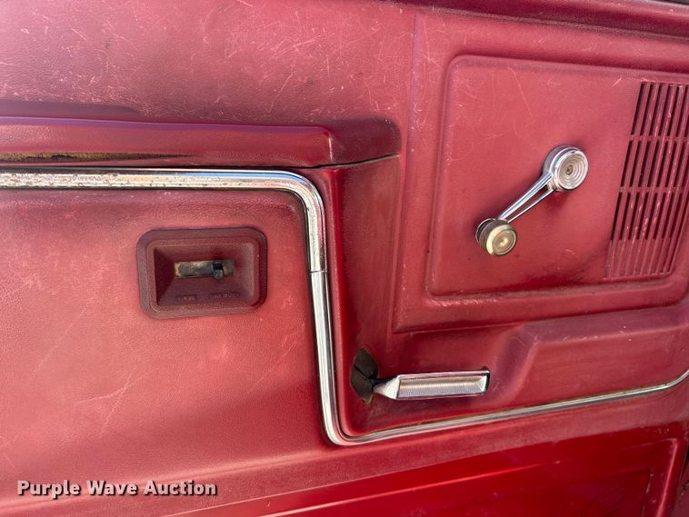 image for item ET3104 1980 Ford  grain truck