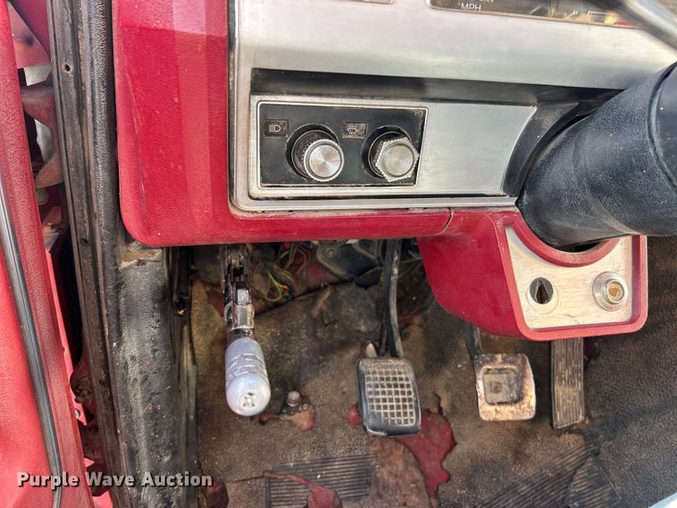 image for item ET3104 1980 Ford  grain truck