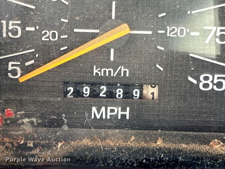 image for item ET3104 1980 Ford  grain truck