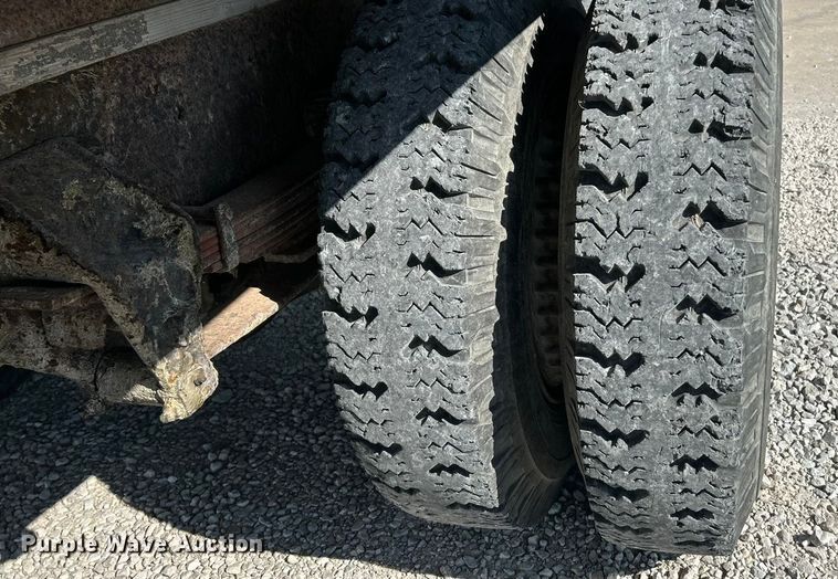 image for item ET3104 1980 Ford  grain truck