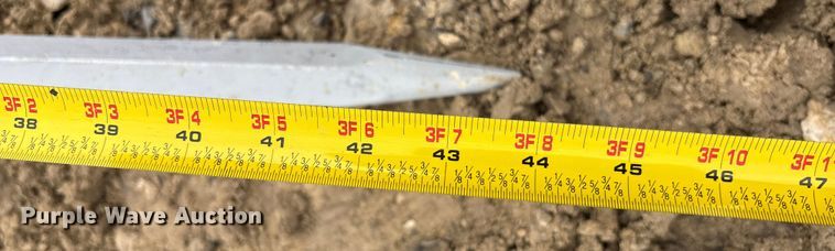 image for item ET4505 Tri-L three point bale spear