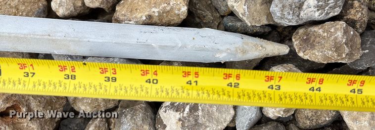 image for item ET4506 Tri-L three point bale spear