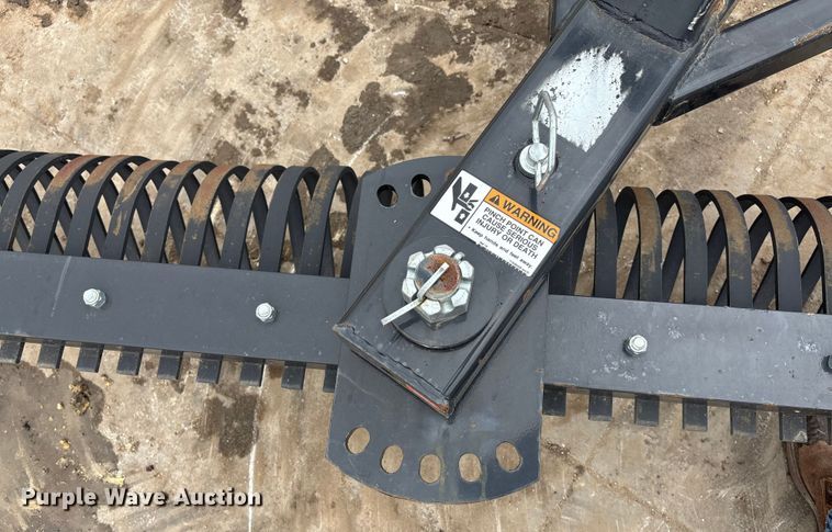 image for item ET4508 Bobcat 72