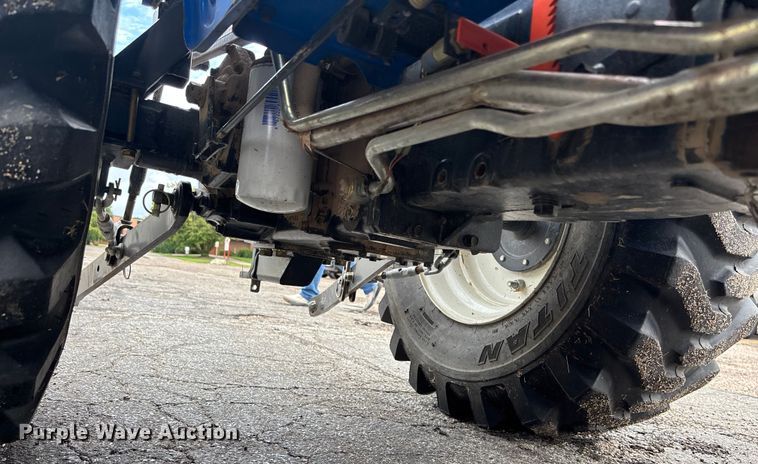 image for item ET4511 2008 New Holland T1520 MFWD tractor