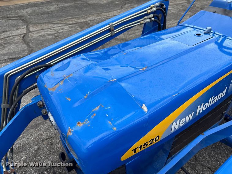 image for item ET4511 2008 New Holland T1520 MFWD tractor