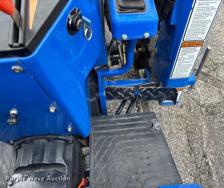image for item ET4511 2008 New Holland T1520 MFWD tractor