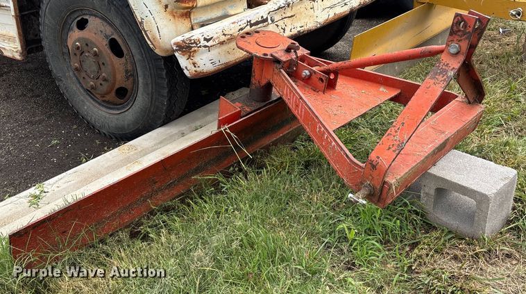 image for item ET4511 2008 New Holland T1520 MFWD tractor