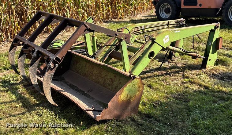 image for item ET4547 John Deere loader