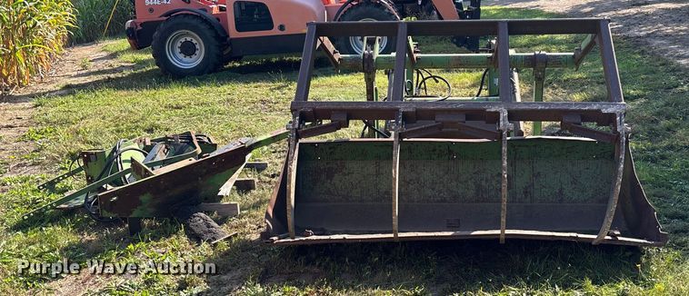 image for item ET4547 John Deere loader