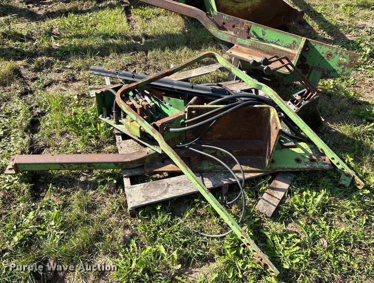 image for item ET4547 John Deere loader