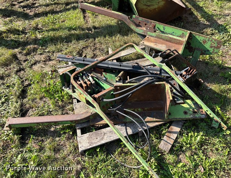 image for item ET4547 John Deere loader