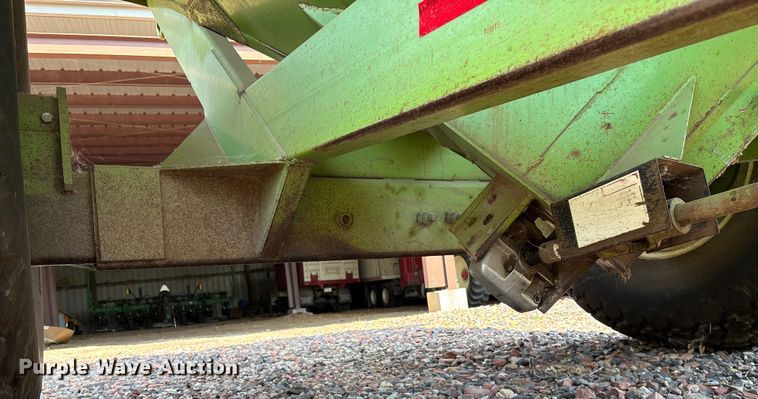 image for item ET4548 Parker 710 grain cart