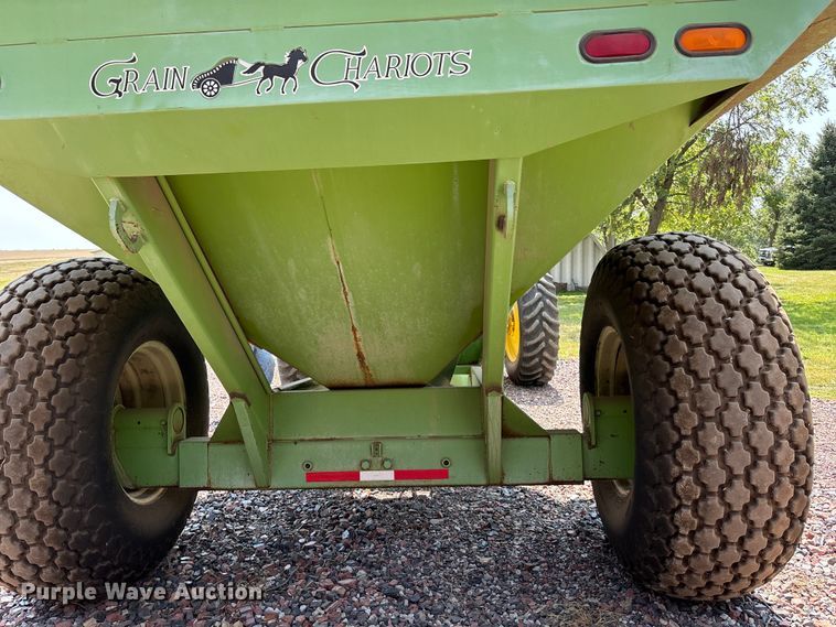 image for item ET4548 Parker 710 grain cart