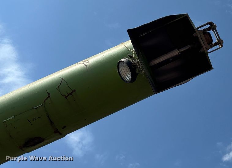 image for item ET4549 Parker 4500 grain cart