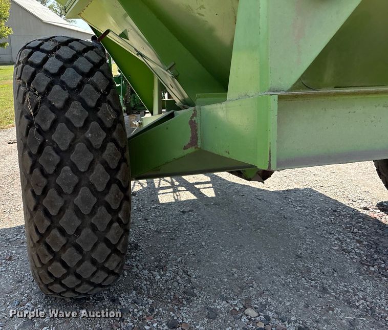 image for item ET4549 Parker 4500 grain cart