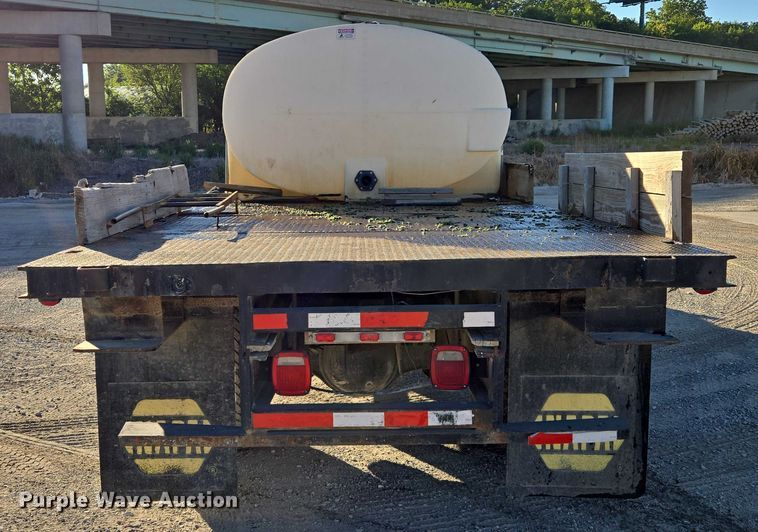 image for item EV1621 1993 Ford LN8000 flatbed truck