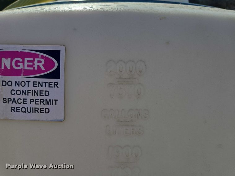 image for item EV1621 1993 Ford LN8000 flatbed truck