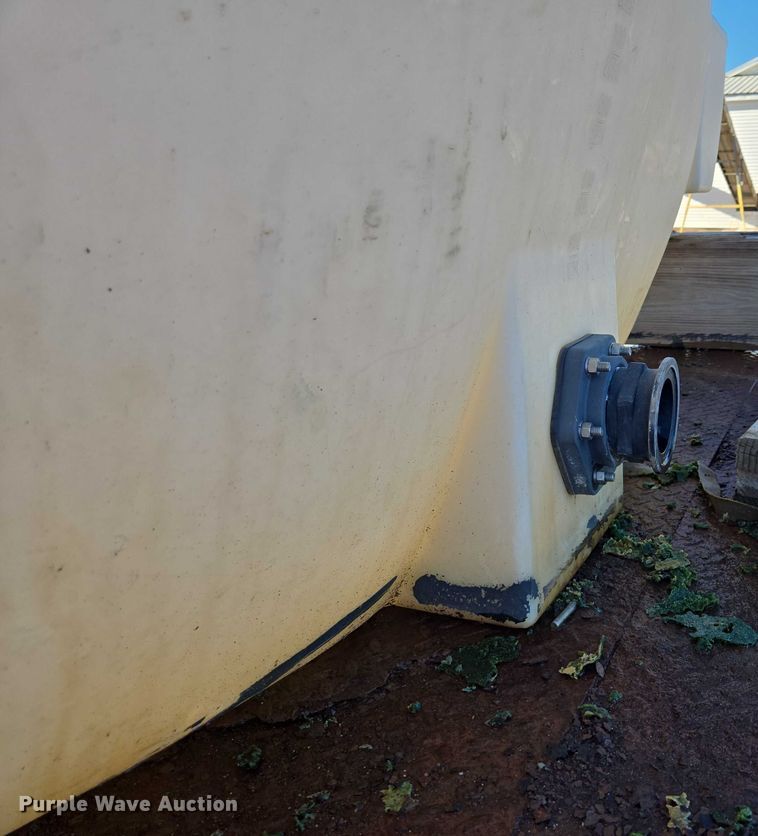 image for item EV1621 1993 Ford LN8000 flatbed truck