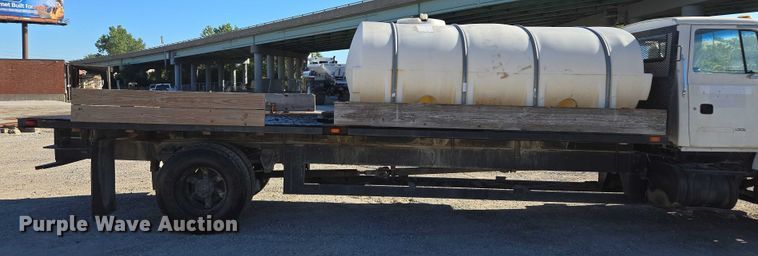 image for item EV1621 1993 Ford LN8000 flatbed truck