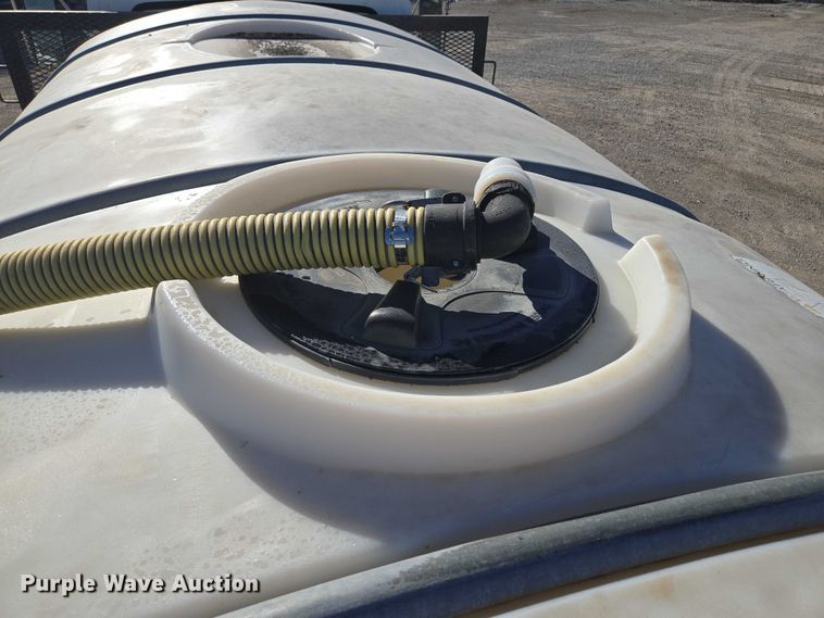 image for item EV1621 1993 Ford LN8000 flatbed truck