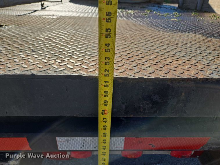 image for item EV1621 1993 Ford LN8000 flatbed truck