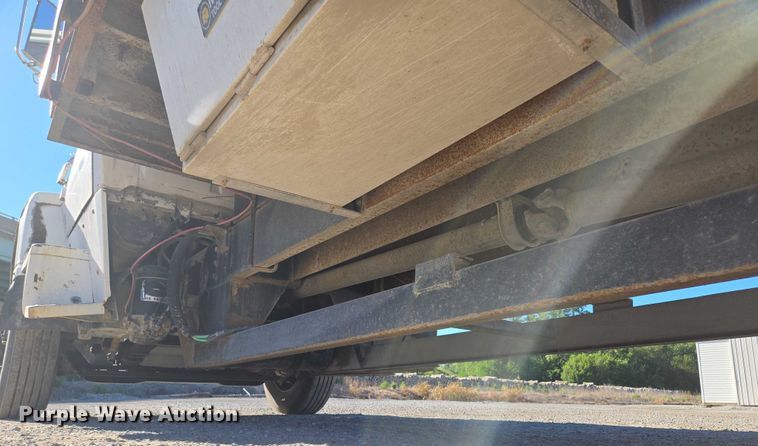 image for item EV1621 1993 Ford LN8000 flatbed truck