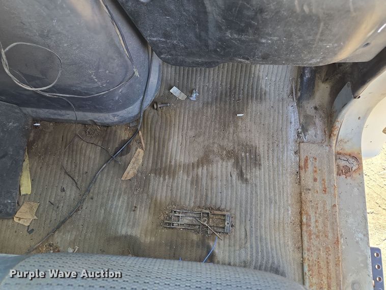 image for item EV1621 1993 Ford LN8000 flatbed truck