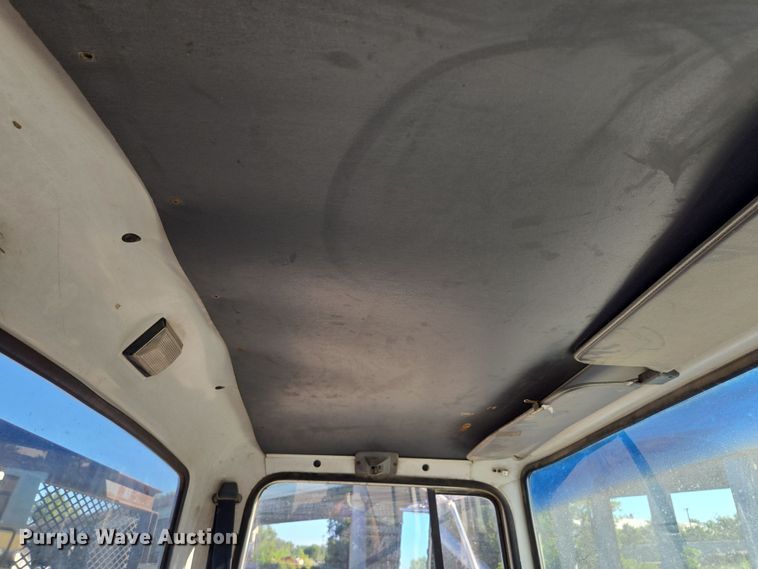 image for item EV1621 1993 Ford LN8000 flatbed truck