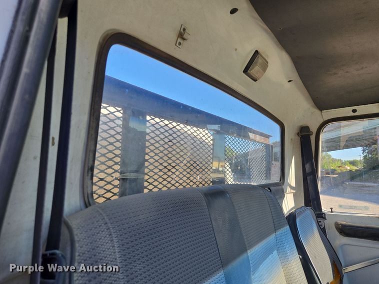 image for item EV1621 1993 Ford LN8000 flatbed truck