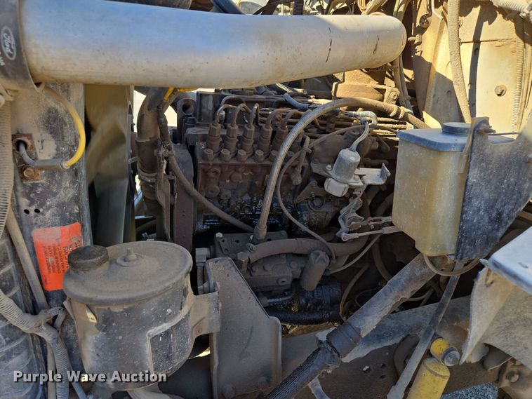 image for item EV1621 1993 Ford LN8000 flatbed truck