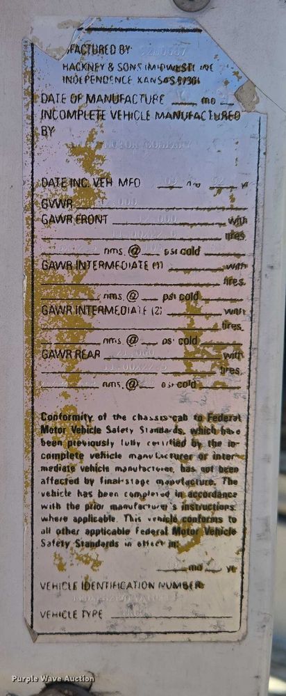 image for item EV1621 1993 Ford LN8000 flatbed truck